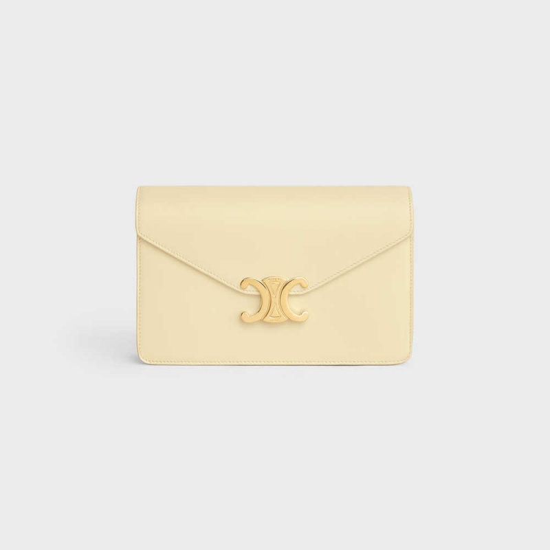 Mini Sacs Celine Wallet On Chain Triomphe In Shiny Calfskin Abricot | CL-593024