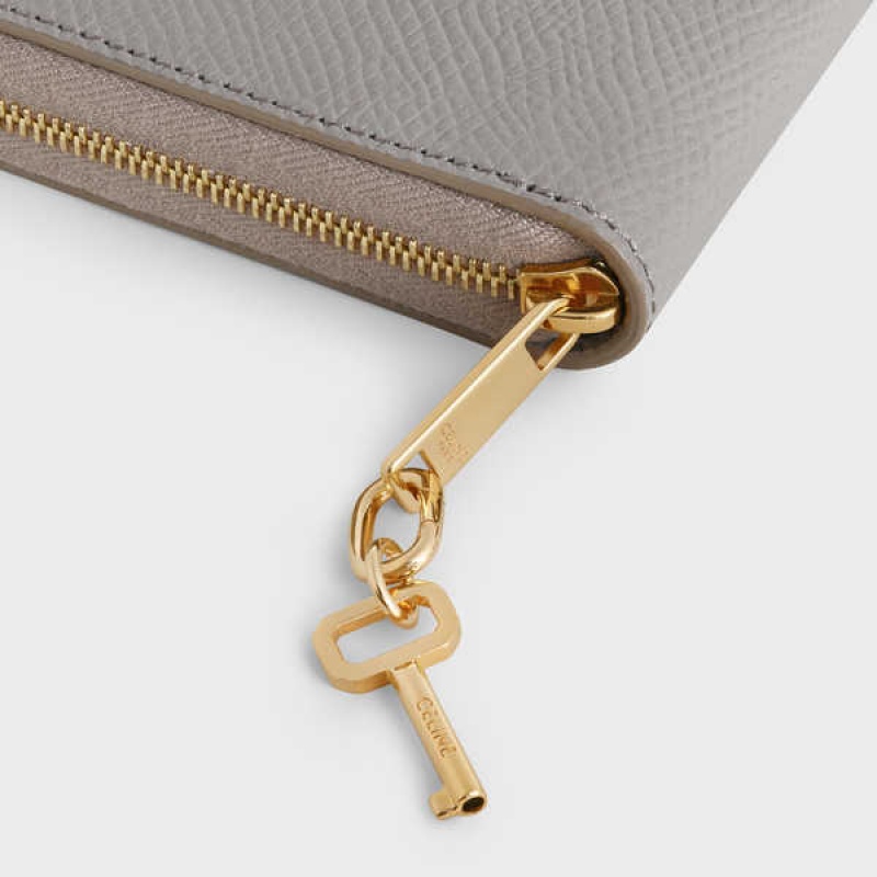 Petite Maroquinerie Celine Key Charm In Brass Doré | CL-592922